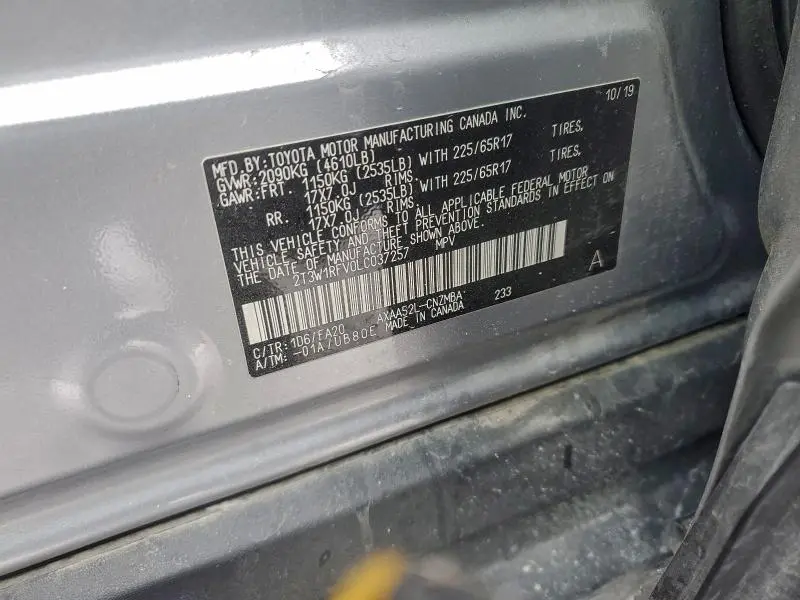 2020 TOYOTA RAV4 XLE  