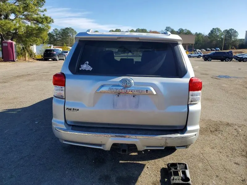 2011 TOYOTA 4RUNNER SR5  