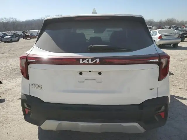 2024 KIA SELTOS LX