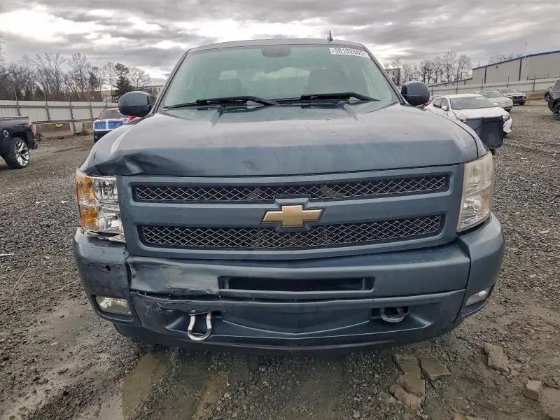 2011 CHEVROLET SILVERADO C1500 LTZ  