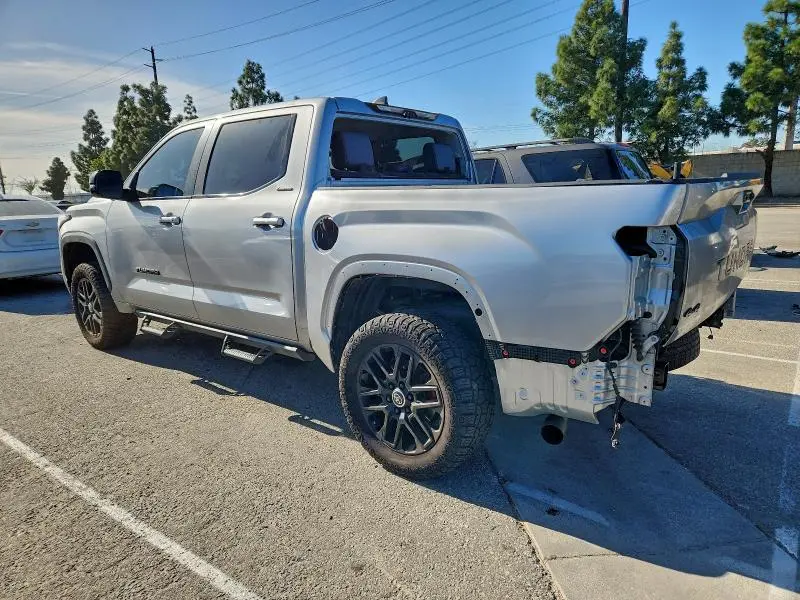 2024 TOYOTA TUNDRA CREWMAX LIMITED  