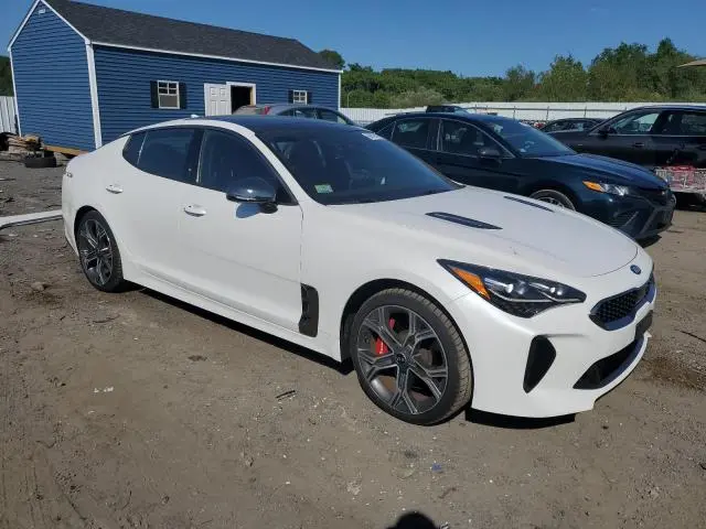2020 KIA STINGER GT2  