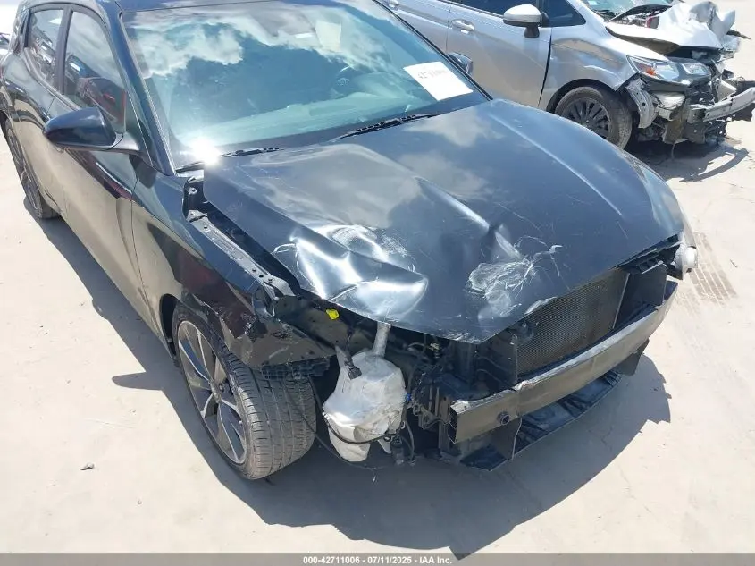 2020 HYUNDAI VELOSTER 2.0 PREMIUM