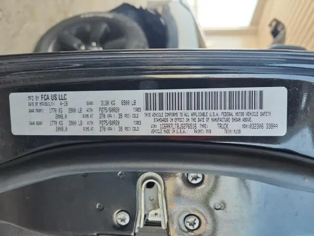 2018 RAM 1500 SLT  