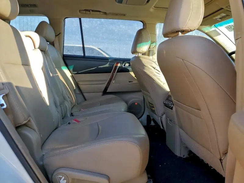 2013 TOYOTA HIGHLANDER HYBRID LIMITED  