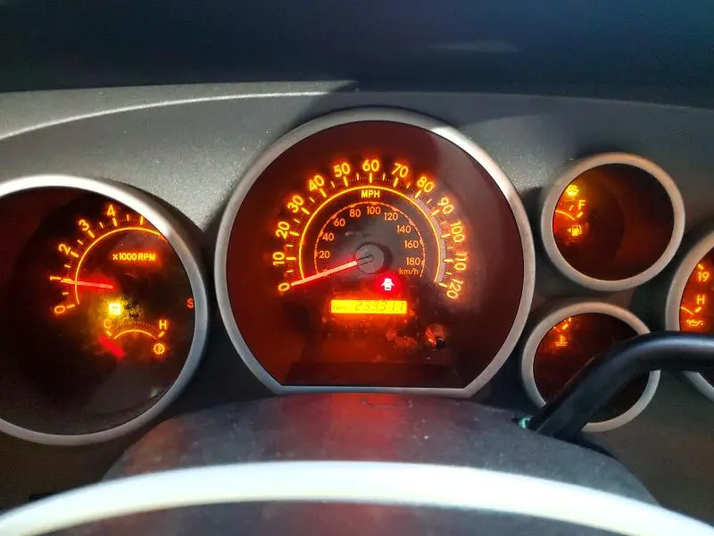 2010 TOYOTA TUNDRA CREWMAX SR5  