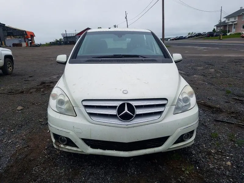 2011 MERCEDES-BENZ B200   