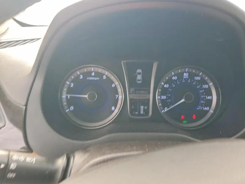 2012 HYUNDAI AZERA BASE  