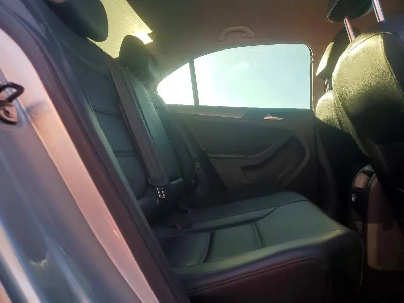 2013 VOLKSWAGEN JETTA TDI  