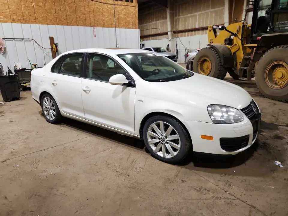 2010 VOLKSWAGEN JETTA WOLFSBURG  