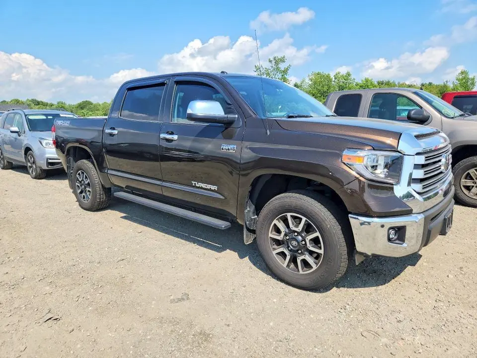 2018 TOYOTA TUNDRA CREWMAX LIMITED  