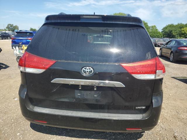 2013 TOYOTA SIENNA XLE