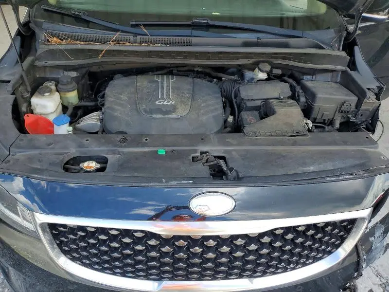 2018 KIA SEDONA LX  