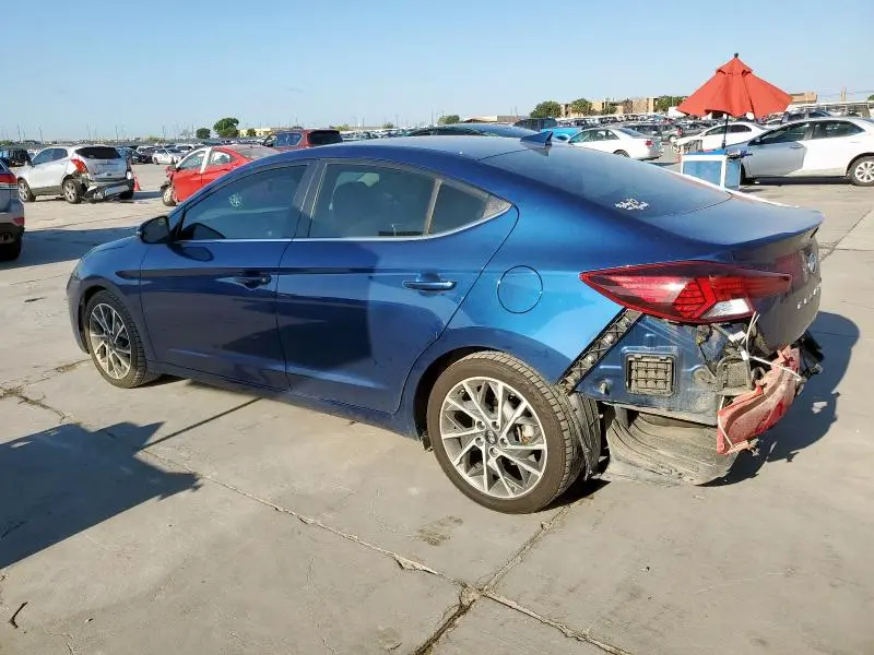 2020 HYUNDAI ELANTRA SEL  