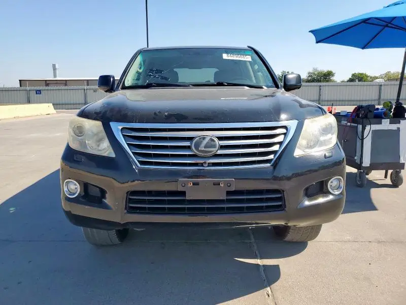 2011 LEXUS LX 570  
