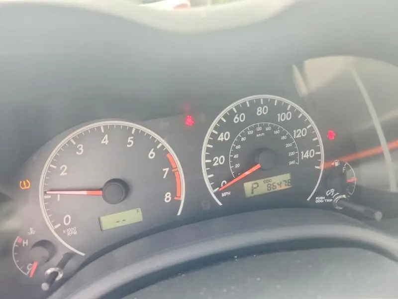 2012 TOYOTA COROLLA LE  