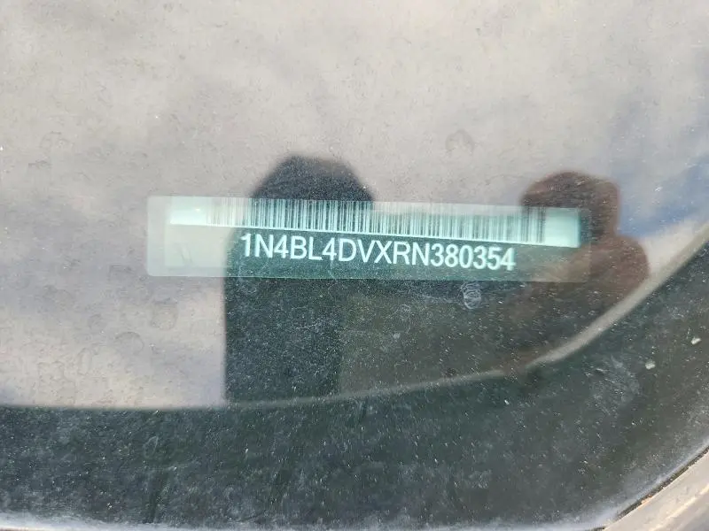 2024 NISSAN ALTIMA SV  