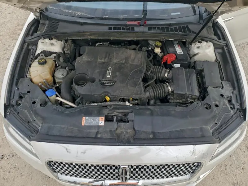 2017 LINCOLN CONTINENTAL RESERVE  