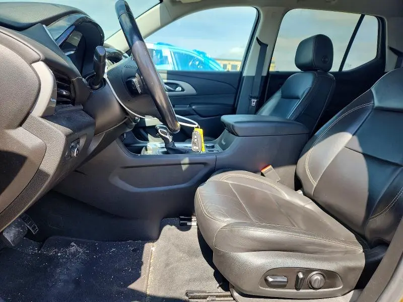 2021 CHEVROLET TRAVERSE LT  