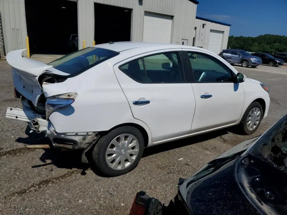 2016 NISSAN VERSA 1.6 SV  