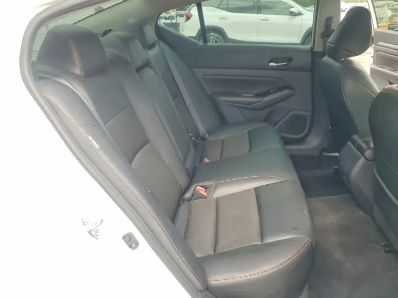 2023 NISSAN ALTIMA SR  