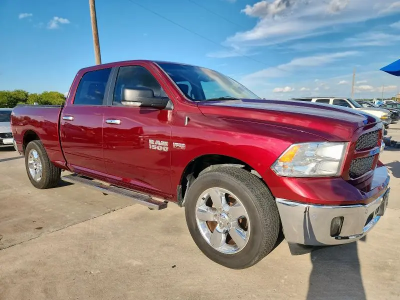 2017 RAM 1500 SLT