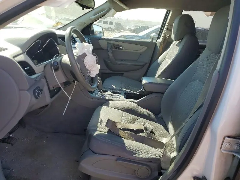 2015 CHEVROLET TRAVERSE LS  