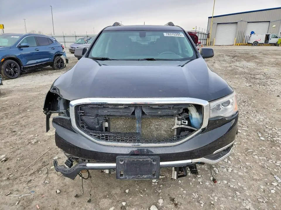 2017 GMC ACADIA SLT-1  