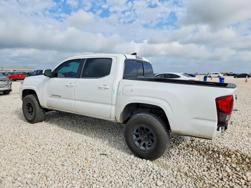 2018 TOYOTA TACOMA SR V6  