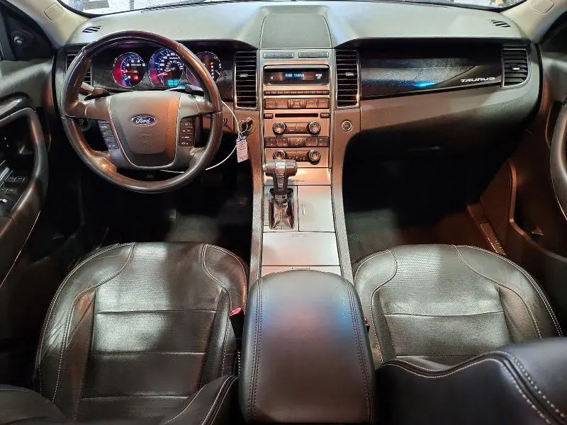 2010 FORD TAURUS LIMITED  