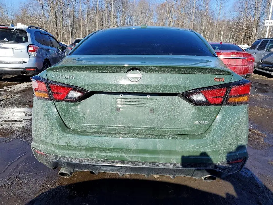 2025 NISSAN ALTIMA SR  