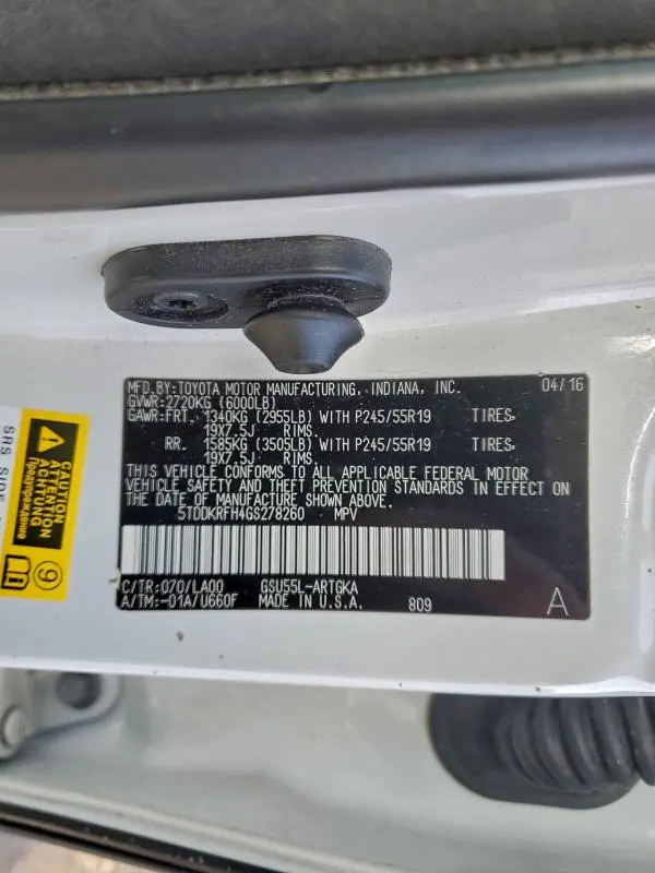 2016 TOYOTA HIGHLANDER LIMITED  