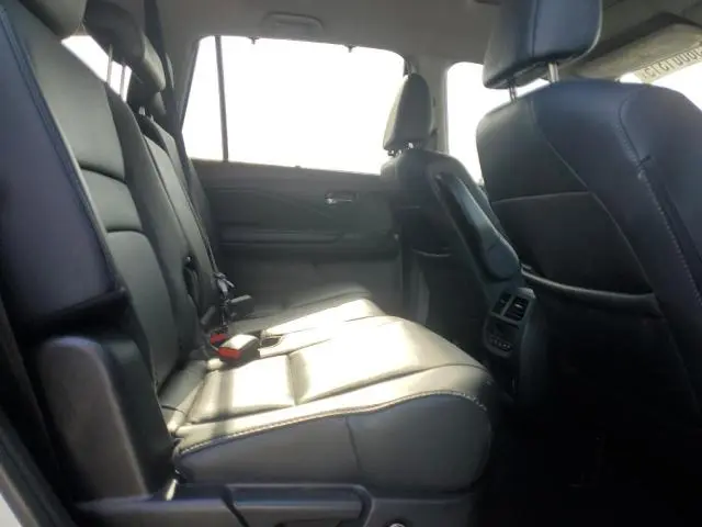 2021 HONDA PILOT SE  