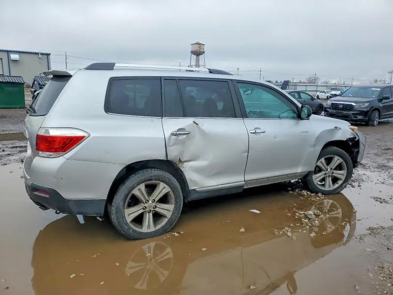 2013 TOYOTA HIGHLANDER LIMITED  