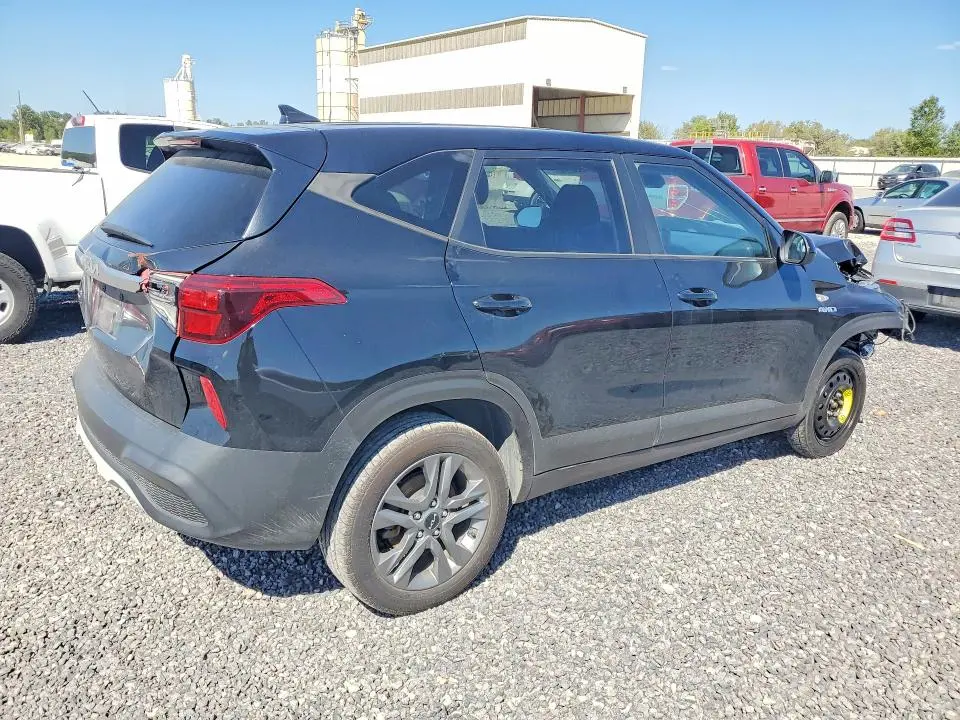 2022 KIA SELTOS LX  