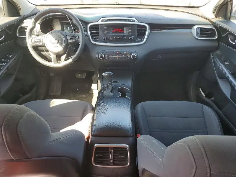 2016 KIA SORENTO L  