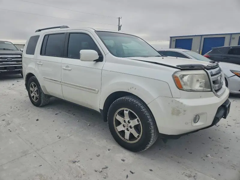 2011 HONDA PILOT TOURING  
