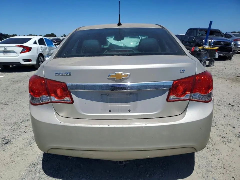 2013 CHEVROLET CRUZE LT  