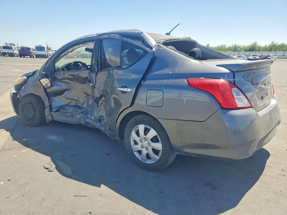 2018 NISSAN VERSA SV  
