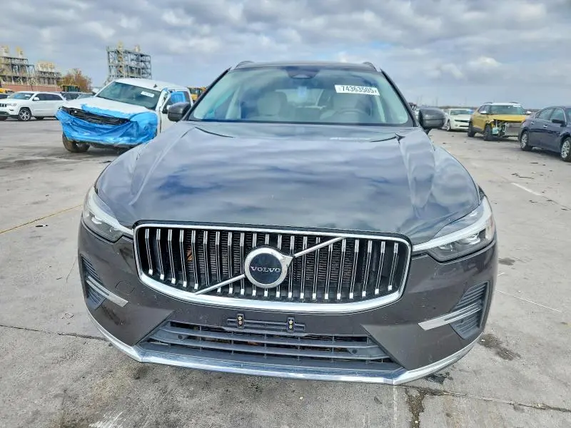 2022 VOLVO XC60 B5 INSCRIPTION  