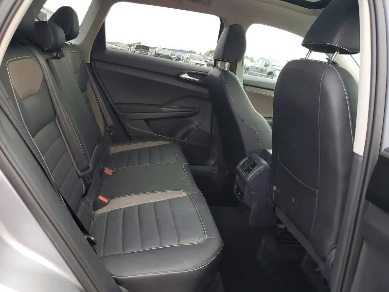 2022 VOLKSWAGEN TAOS SEL  