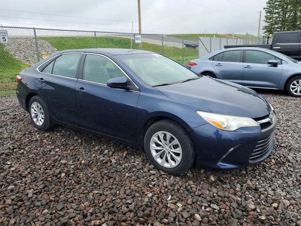 2015 TOYOTA CAMRY LE  