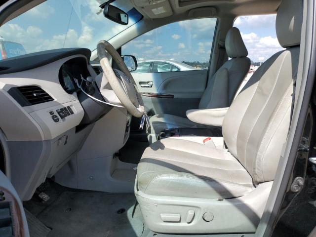 2014 TOYOTA SIENNA XLE