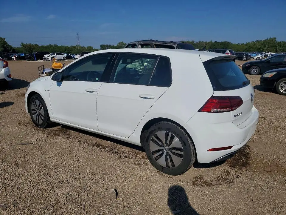 2018 VOLKSWAGEN E-GOLF SE  
