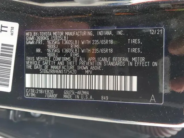 2022 TOYOTA HIGHLANDER XLE  