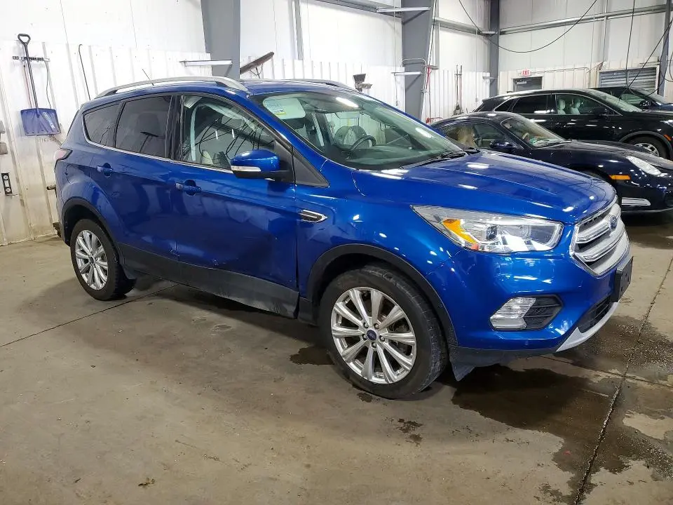 2017 FORD ESCAPE TITANIUM  