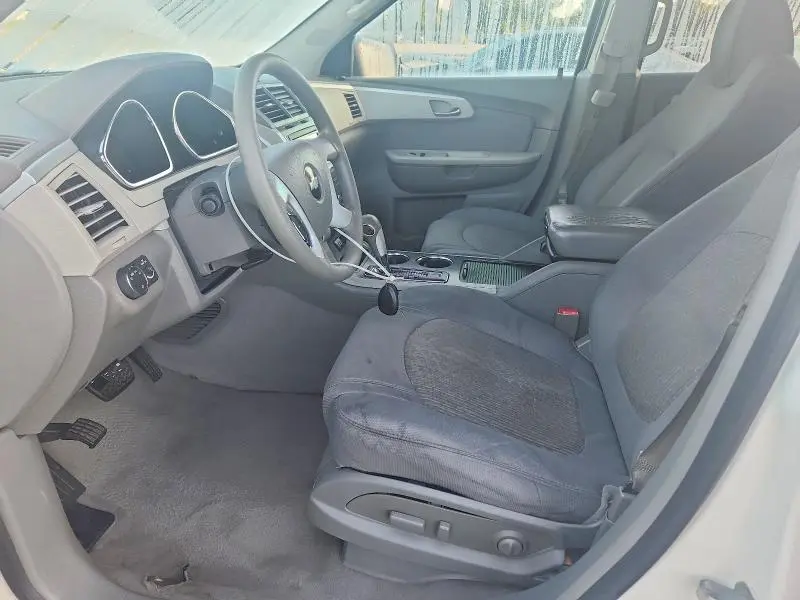 2012 CHEVROLET TRAVERSE LS  