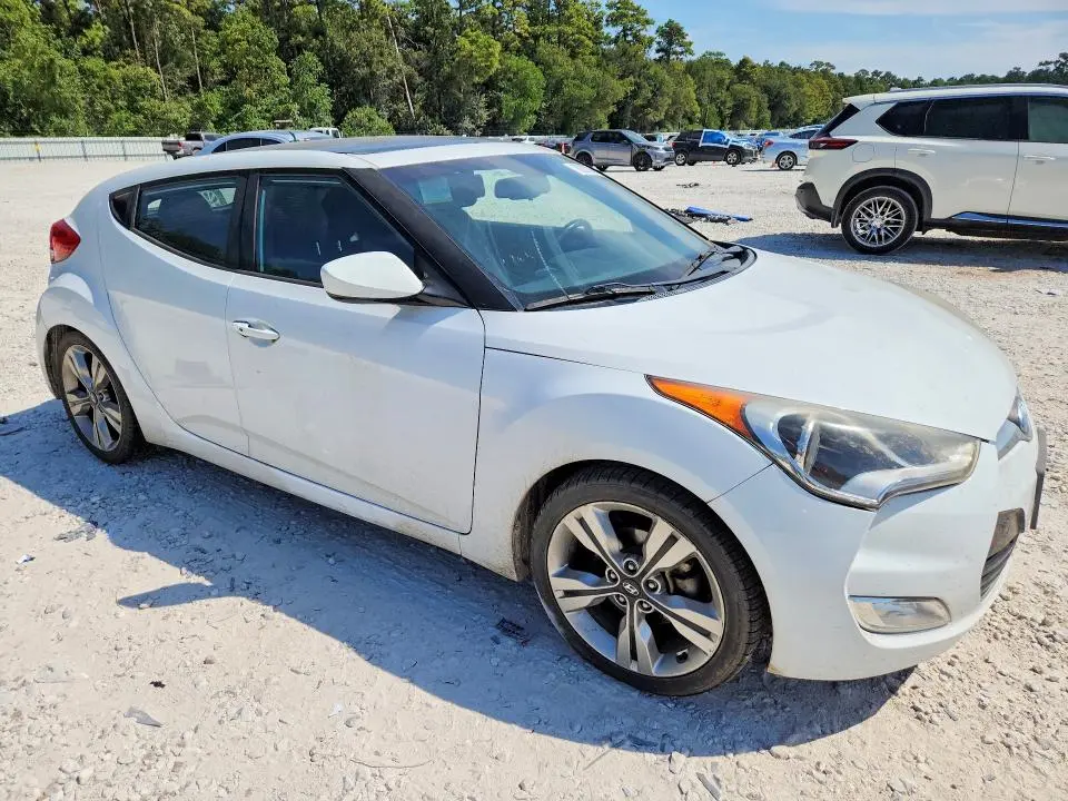 2017 HYUNDAI VELOSTER VALUE EDITION  