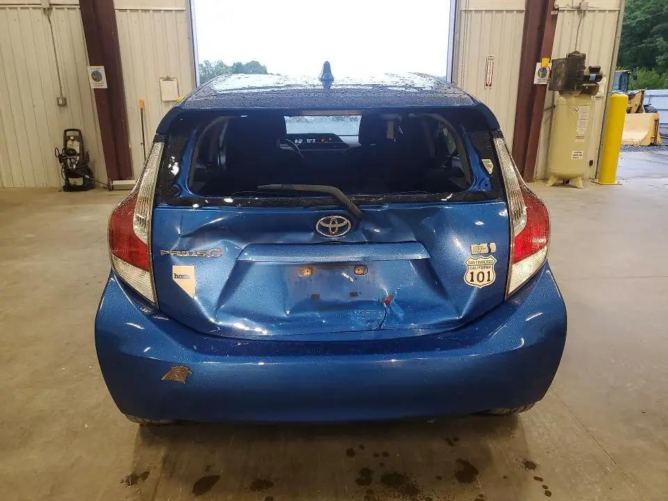 2016 TOYOTA PRIUS C TWO  