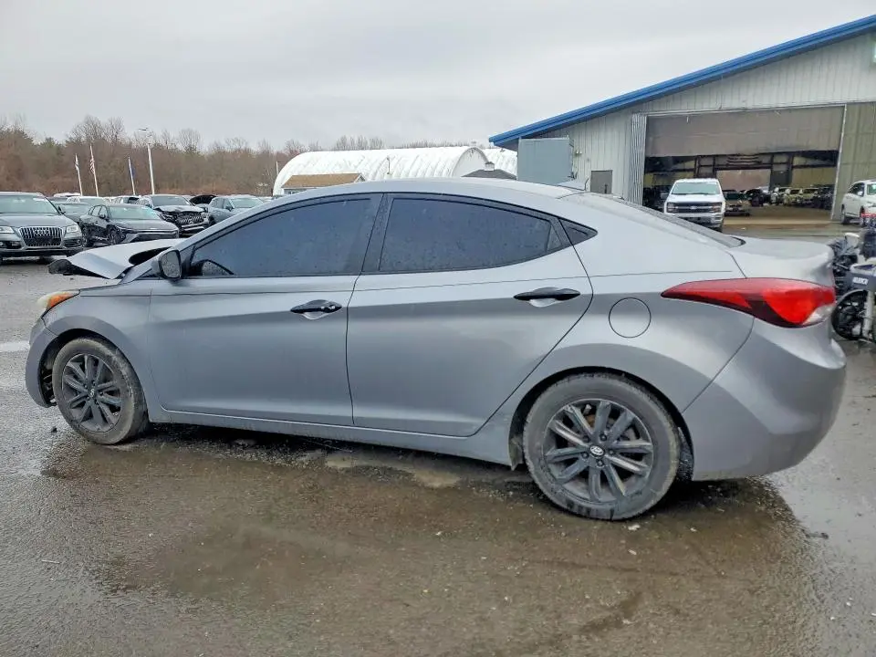 2014 HYUNDAI ELANTRA SE  